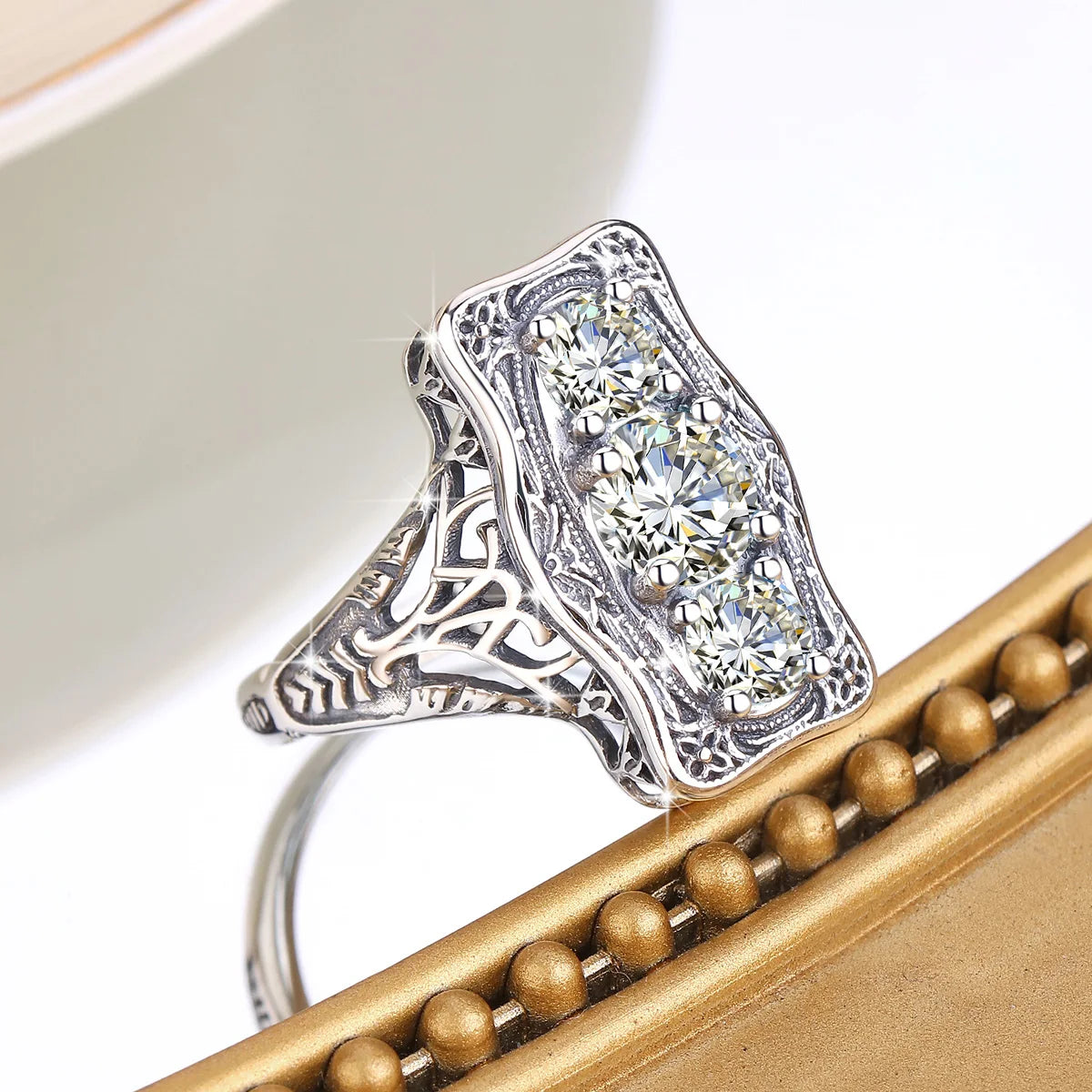 Moissanite Ring Phoenix