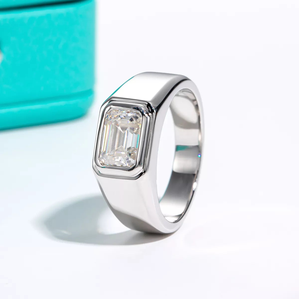 Moissanite Ring Emerald Brilliance