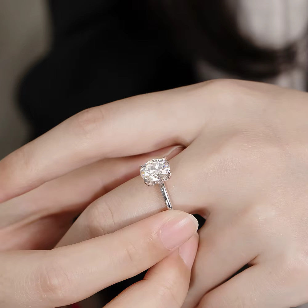 Moissanite Engagement Oval Ring