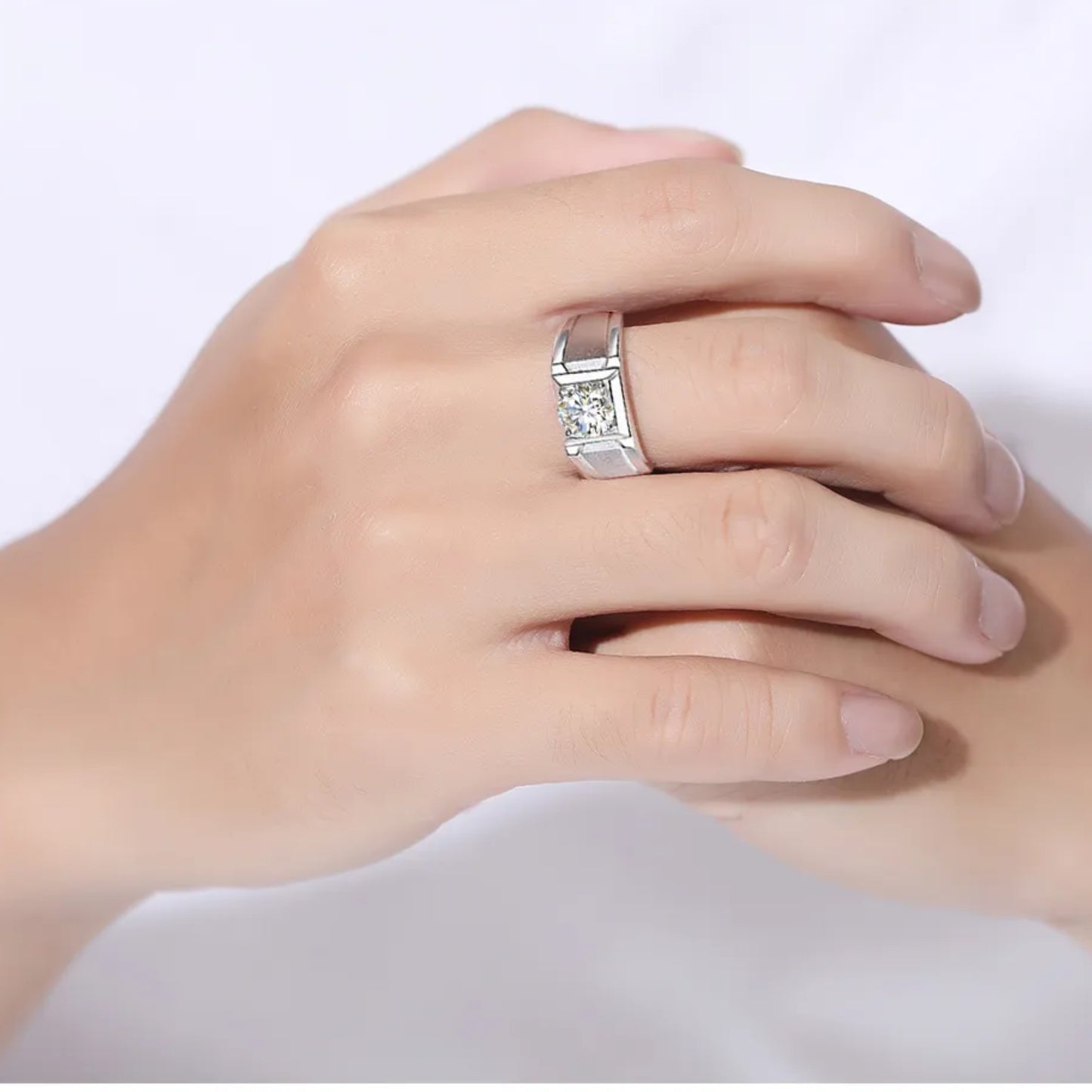 Moissanite Ring Noble Nova
