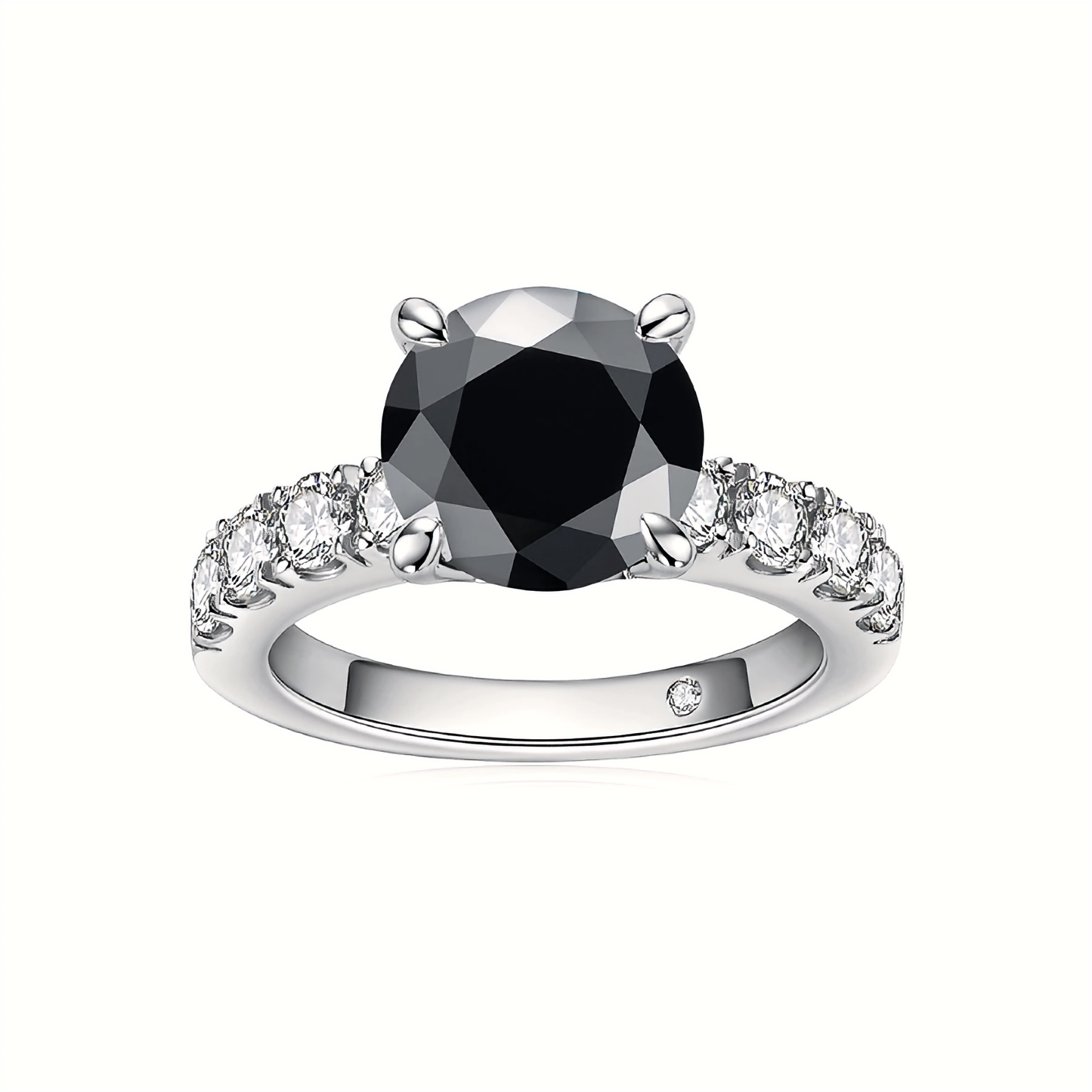 Round Cut Moissanite Engagement Ring