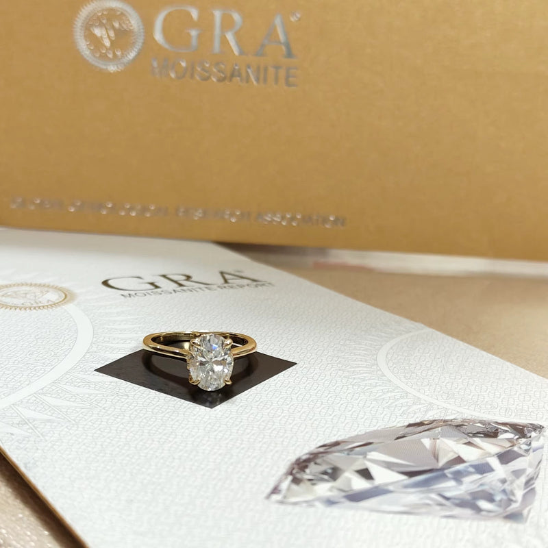 Oval Cut Moissanite Engagement Ring